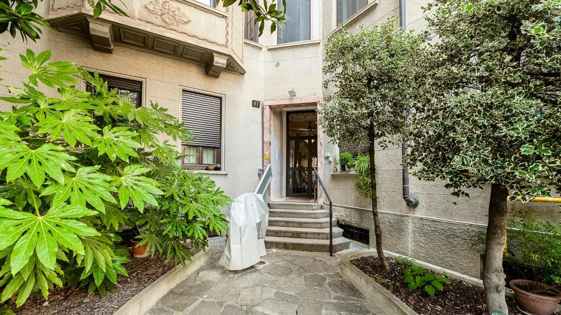 Apartment Porta Venezia New Luxury Apt - Wifi Full Equiped Milan Italy